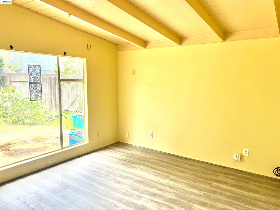 739 M St, Davis, CA 95616 - #3