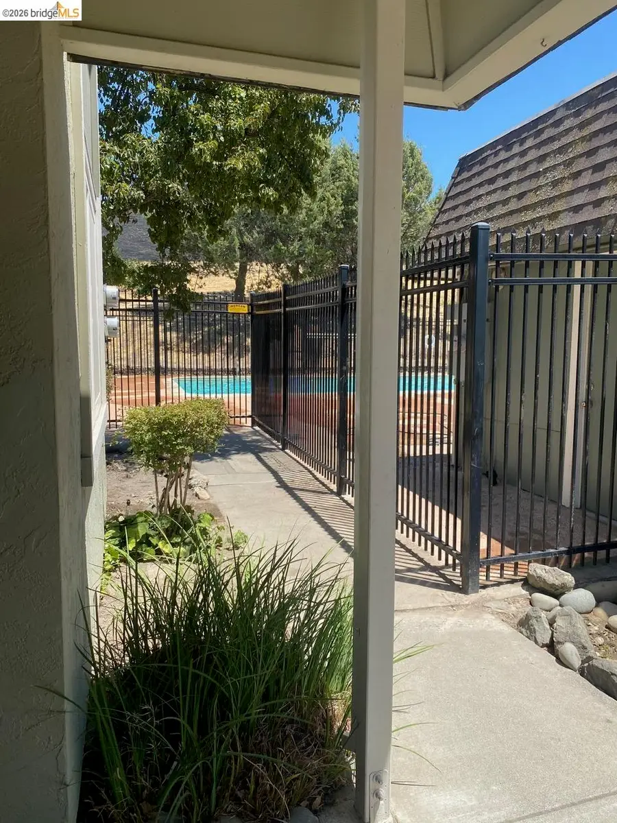 1378 Callen St  #A, Vacaville, CA 95688 - #3