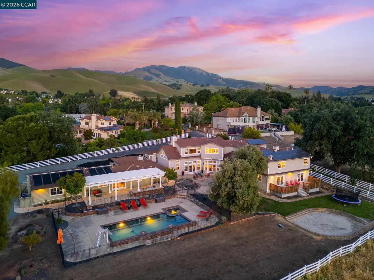 2050 Shell Ridge Trl, Walnut Creek, CA 94598 - #1
