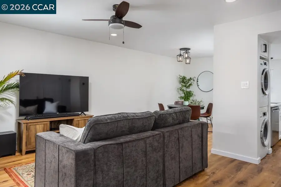 5509 Roundtree Dr  #E, Concord, CA 94521 - #2