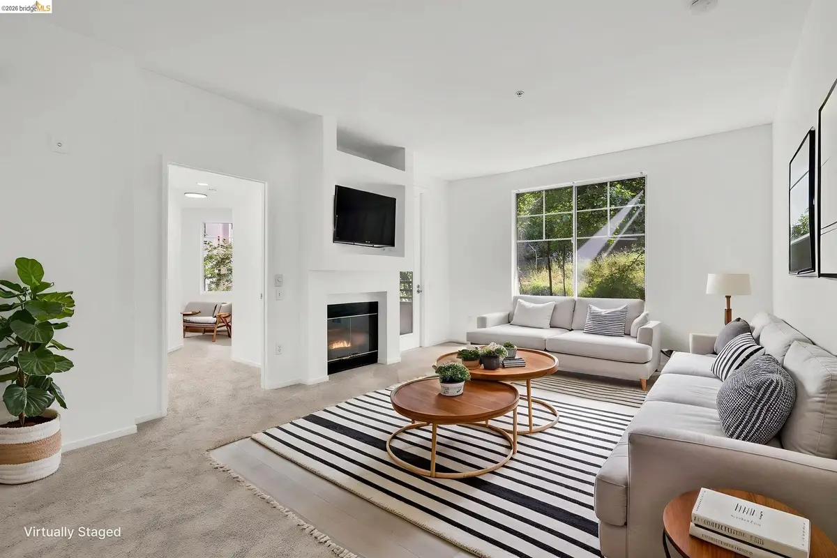 220 Caldecott  #207, Oakland, CA 94618 - #1