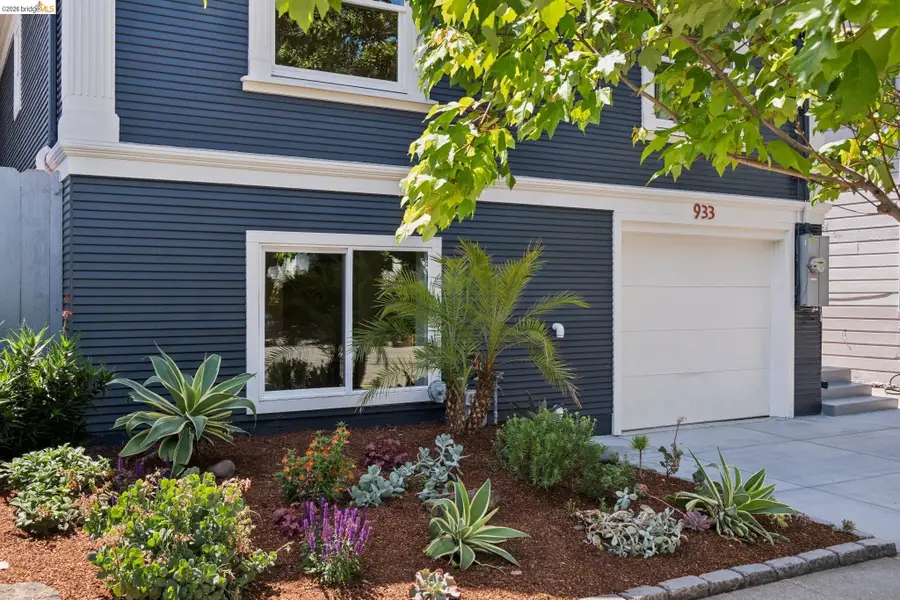 933 56Th St, Oakland, CA 94608 - #2