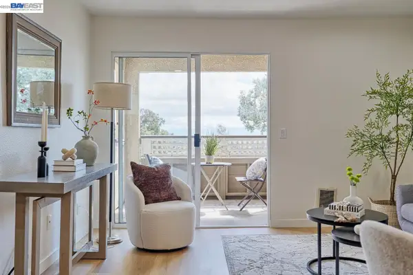685 Dartmore Ln  #365, HAYWARD, CA 94544