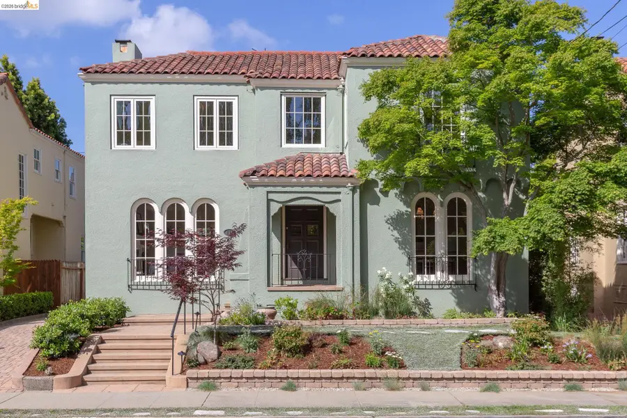 131 Waldo Ave, Piedmont, CA 94611 - #2