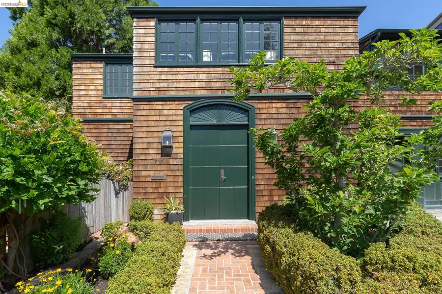 575 Blair Ave., Piedmont, CA 94611 - #3