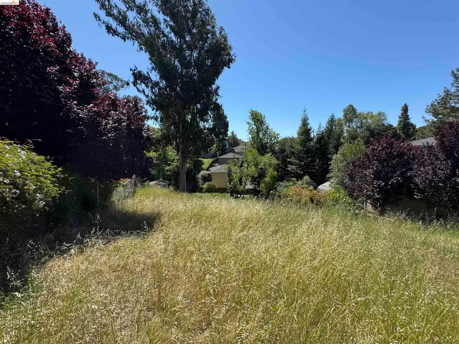 24065 Quinn Ln, Fairview, CA 94541 - #2