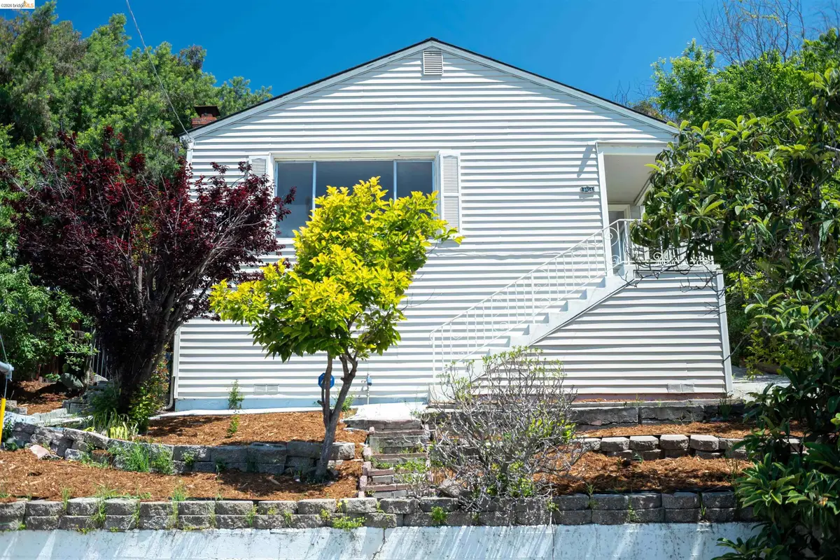 6914 Outlook Ave, Oakland, CA 94605 - #1