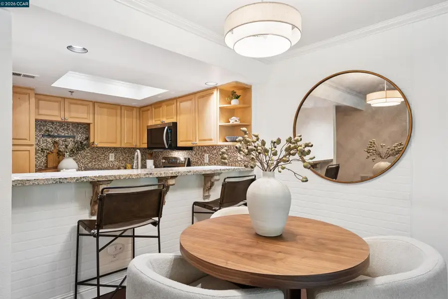 2530 Oak Rd  #201, Walnut Creek, CA 94597 - #3