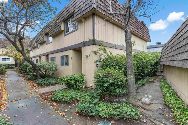 10401 Shaw St  #401, OAKLAND, CA 94605