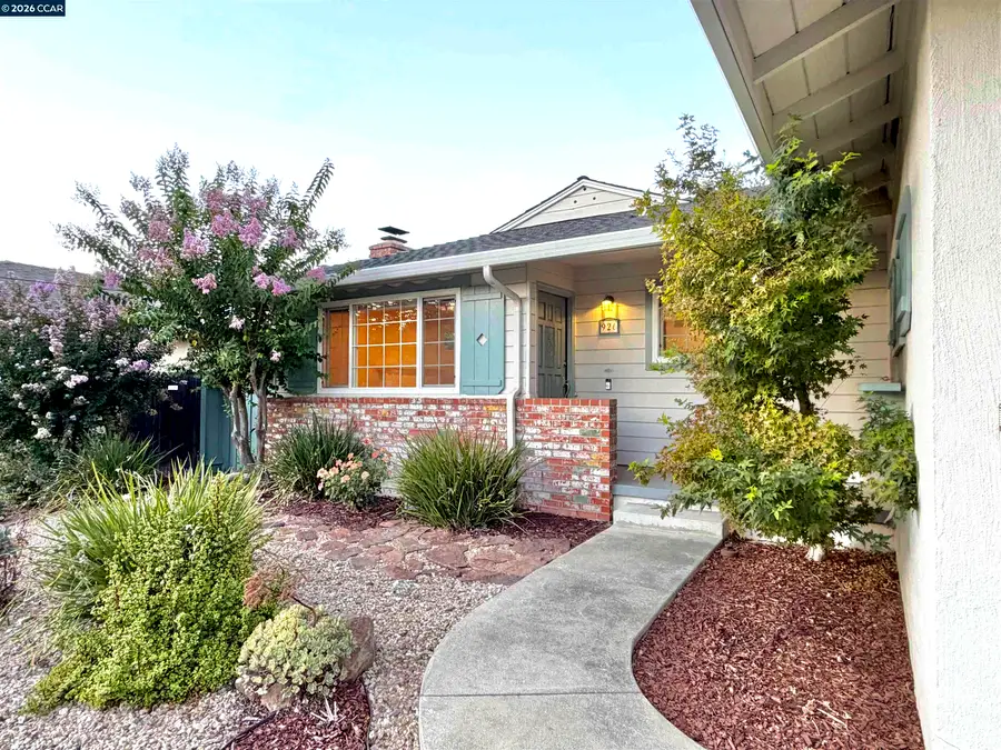 926 Sassel Avenue, Concord, CA 94518 - #3