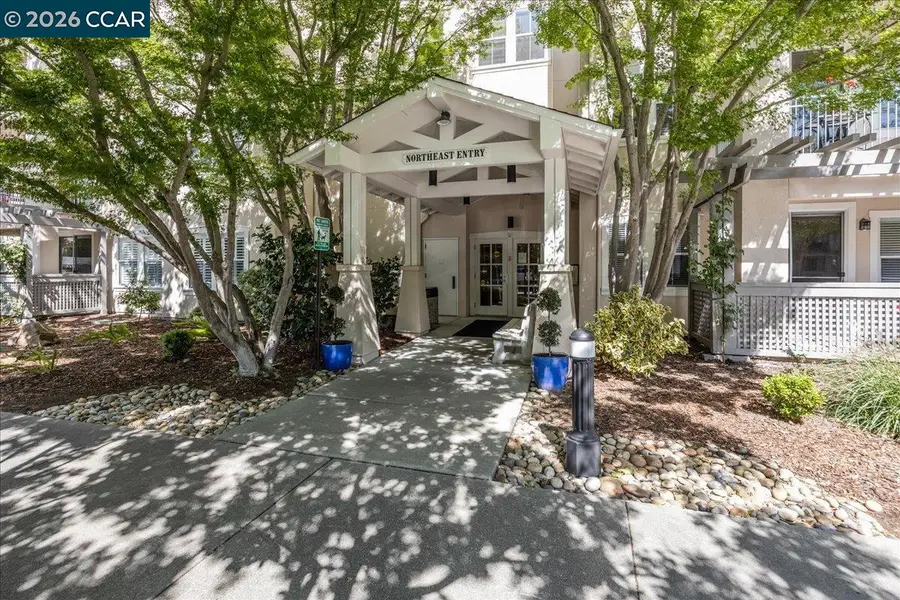 1840 Tice Creek Dr  #2340, Walnut Creek, CA 94595 - #2