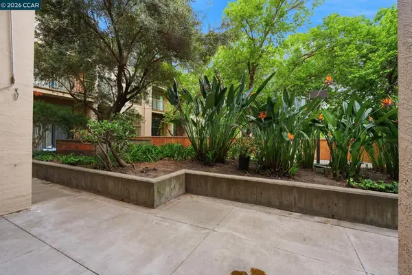 460 Civic Dr  #302, WALNUT CREEK, CA 94596