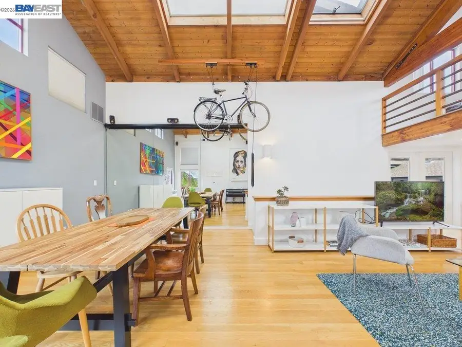 2932 Filbert St  #2, Oakland, CA 94608 - #2