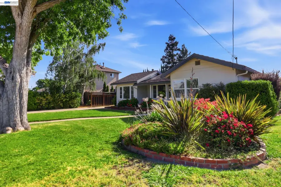1130 Normandy Dr, Campbell, CA 95008 - #3