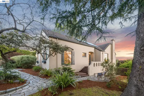6968 THORNHILL DRIVE, OAKLAND, CA 94611