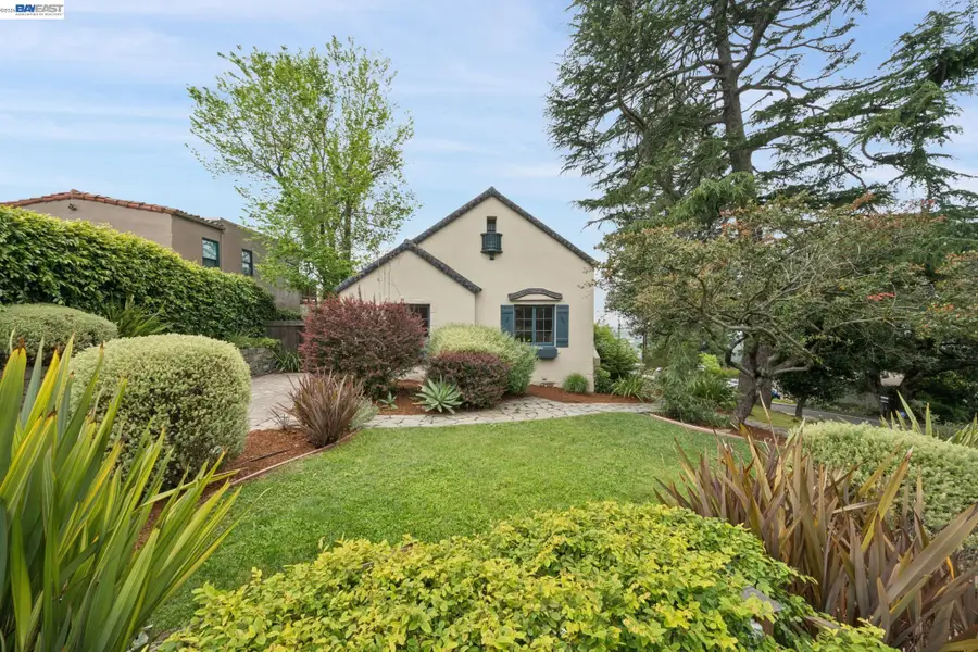 6968 THORNHILL DRIVE, Oakland, CA 94611 - #3