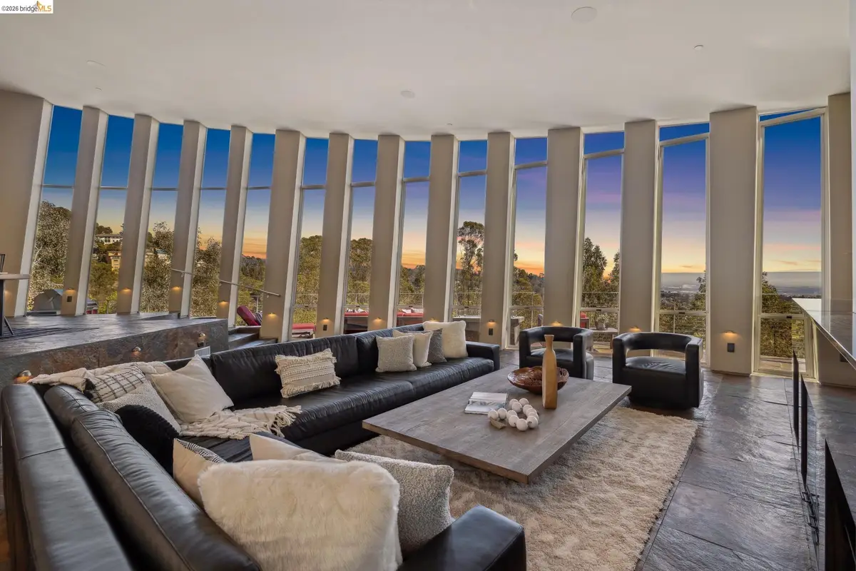 6343 Skyline Blvd, Oakland, CA 94611 - #1