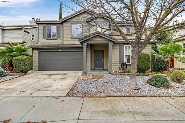 448 Burlington Dr, TRACY, CA 95376
