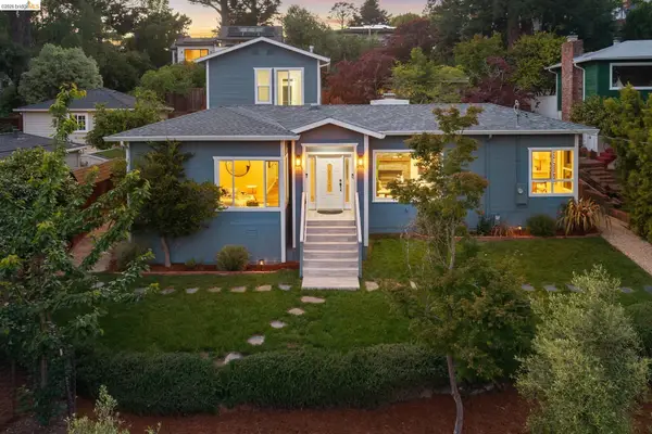 6935 Chambers Dr, OAKLAND, CA 94611