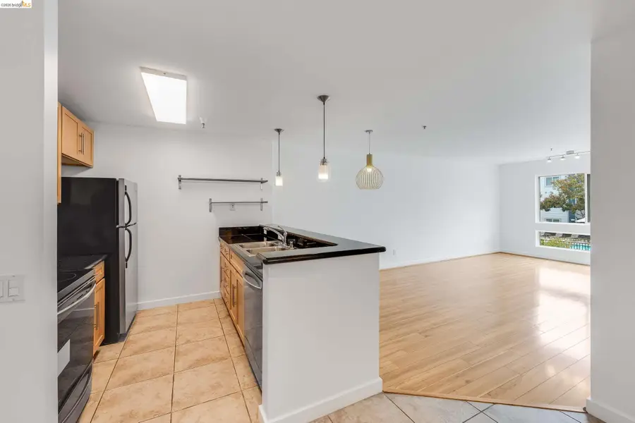 6400 Christie Ave  #4225, Emeryville, CA 94608 - #2