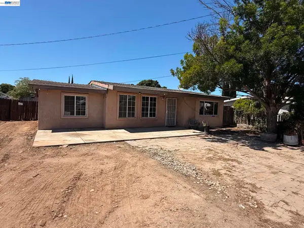 1753 Carpenter Rd, MODESTO, CA 95351