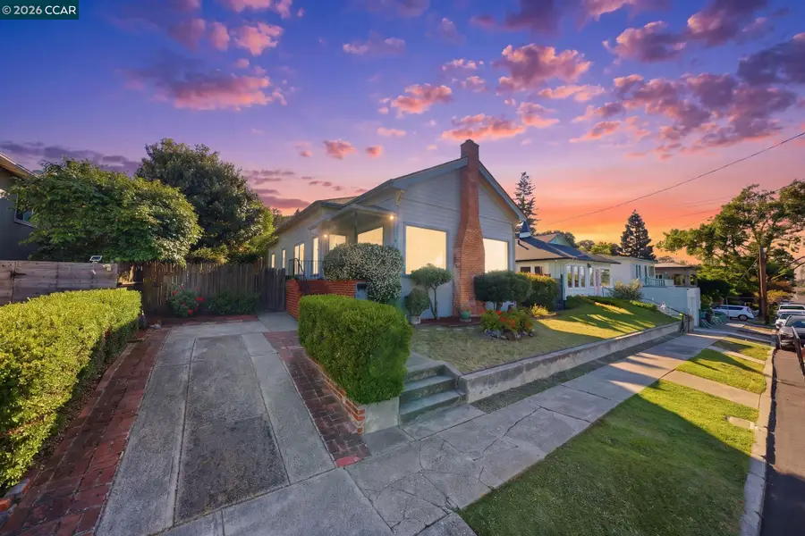 848 Talbart St, Martinez, CA 94553 - #2