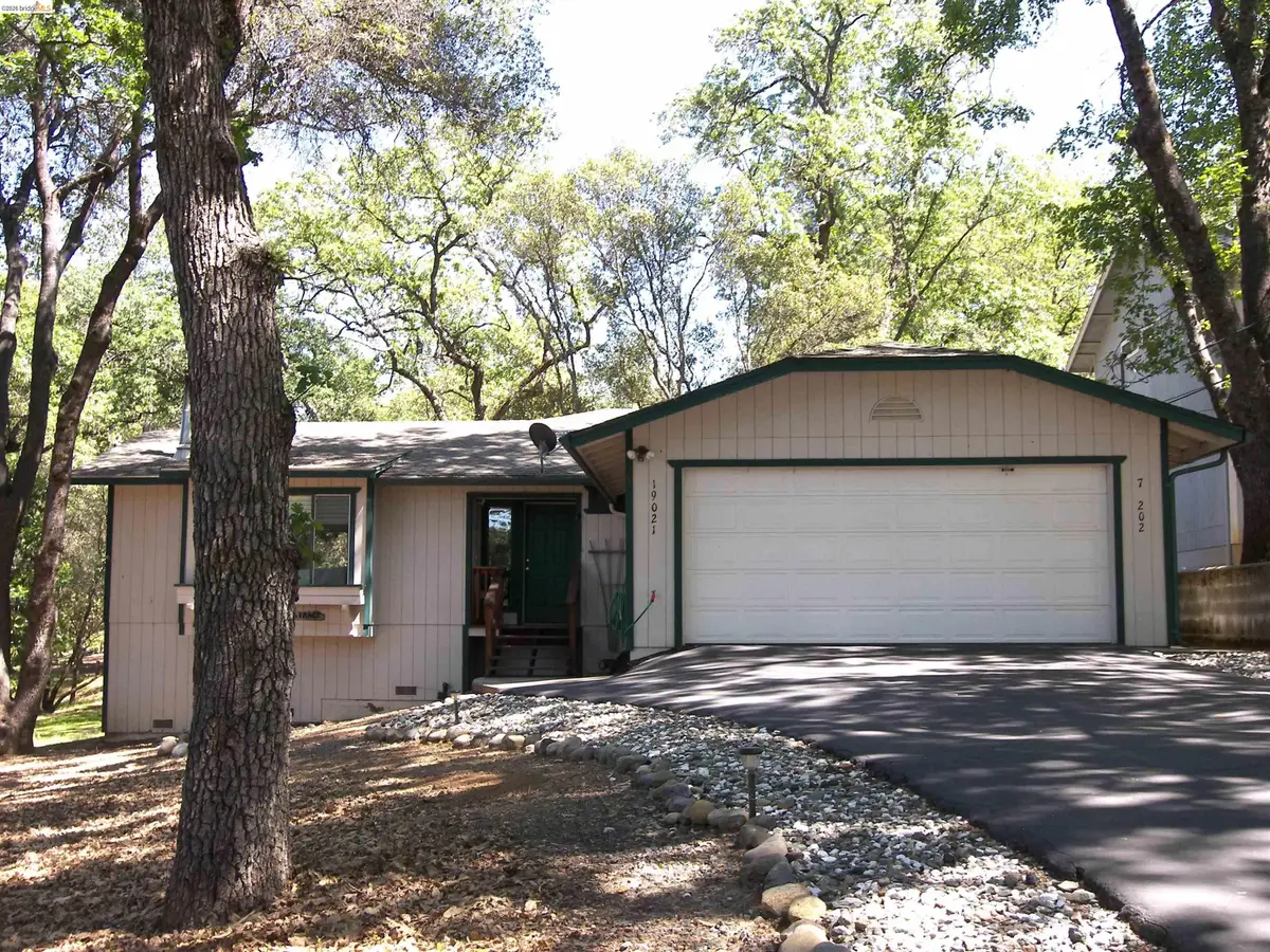 19021 Digger Pine St., Groveland, CA 95321 - #1