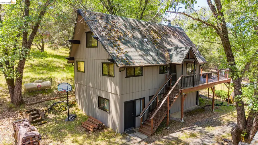 19007 Digger Pine St, Groveland, CA 95321 - #2