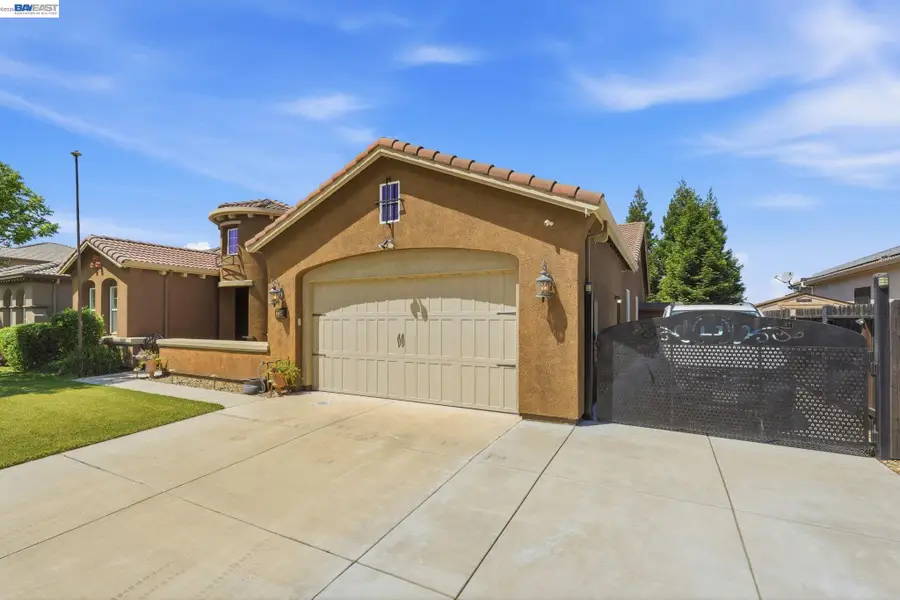2359 Happy Valley Ln, Manteca, CA 95336 - #2