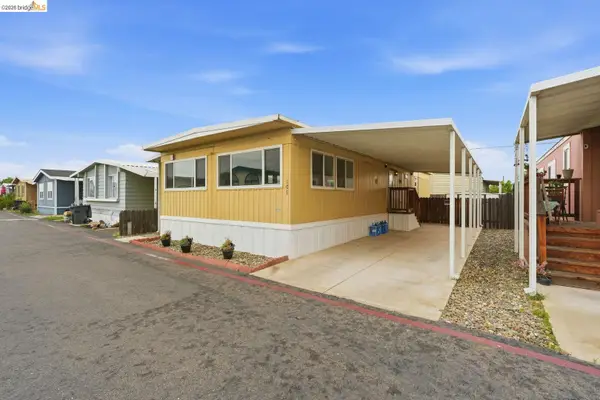 8200 Jantzen RD  #107, MODESTO, CA 95357