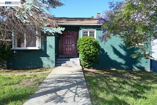 8809 Seneca Street, OAKLAND, CA 94605