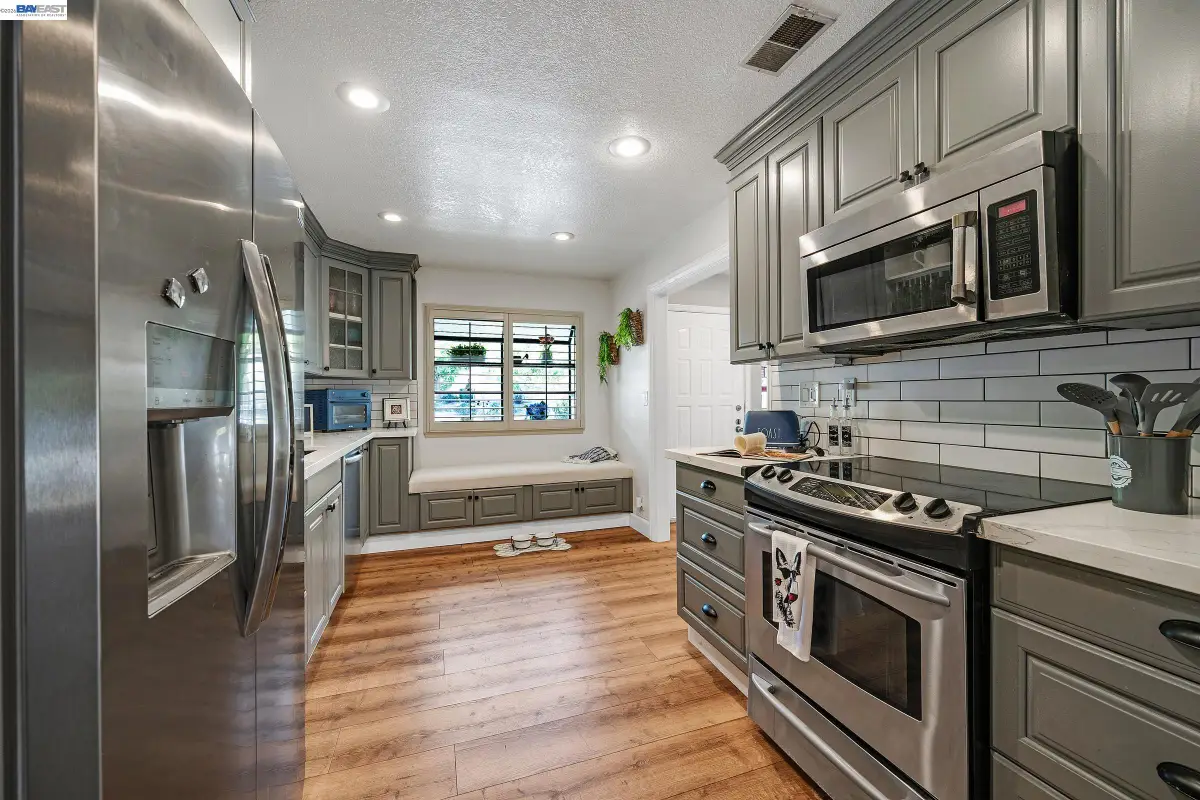 3277 Monika Ln, Fairview, CA 94541 - #1