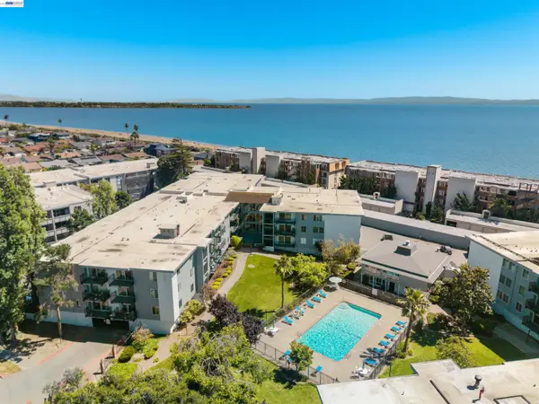 960 Shorepoint Court  #214, ALAMEDA, CA 94501
