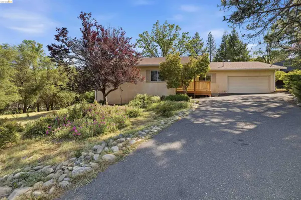 12751 Cresthaven, GROVELAND, CA 95321