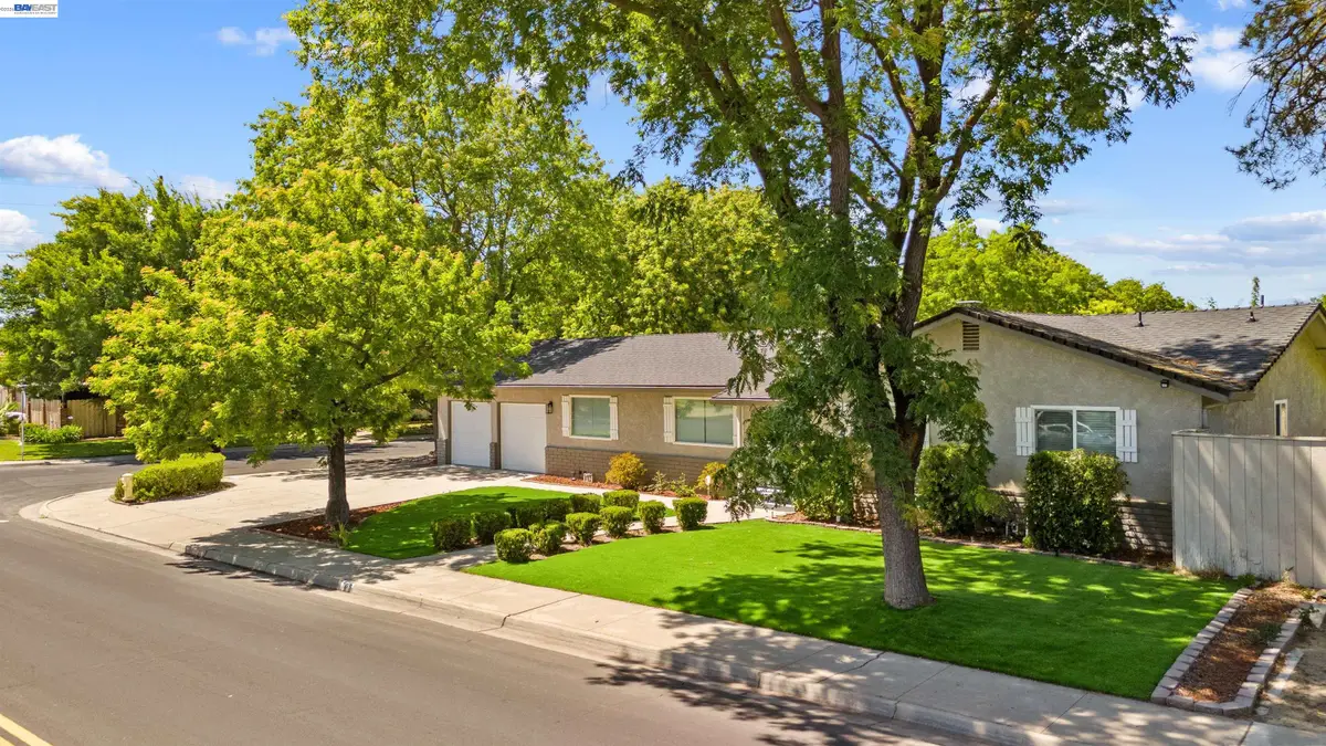 705 Rumble Rd, Modesto, CA 95350 - #1