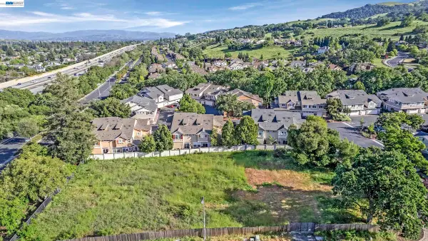 19251 San Ramon Valley Bl, SAN RAMON, CA 94583