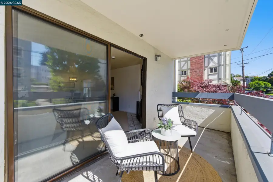 389 Belmont Street  #103, Oakland, CA 94610 - #3