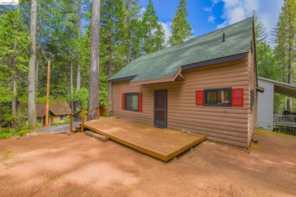 22138 Sarah Circle, LONG BARN, CA 95335