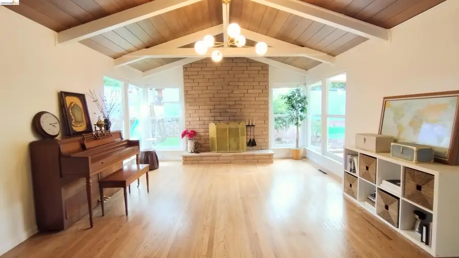102 Kelobra Ct, Walnut Creek, CA 94598 - #2