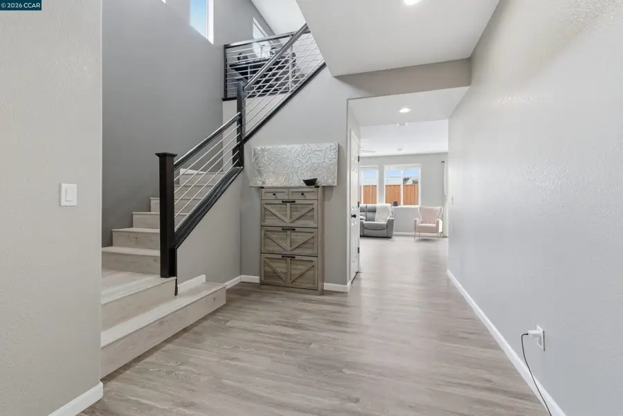 300 Coolcrest Dr, Oakley, CA 94561 - #2