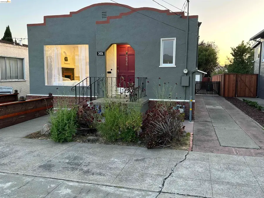 2426 West Street, Berkeley, CA 94702 - #2