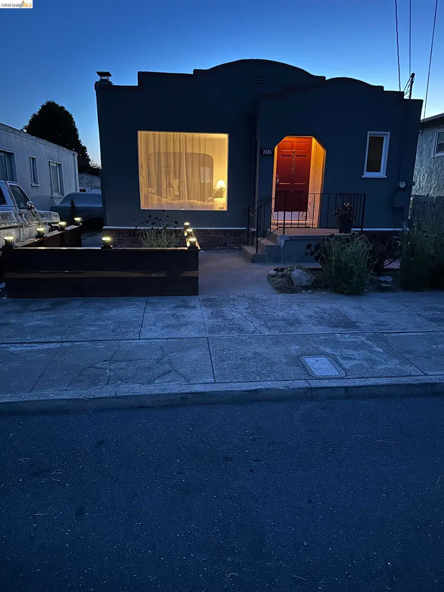 2426 West Street, Berkeley, CA 94702 - #3