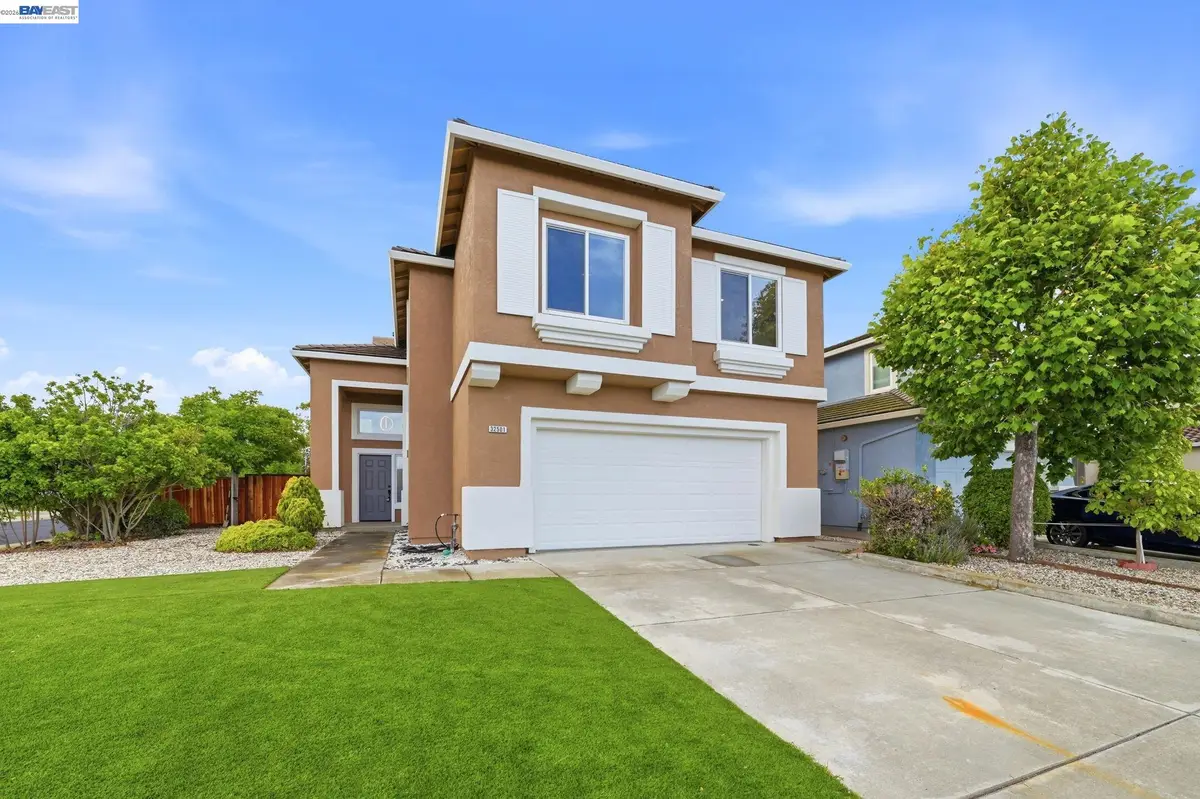 32501 Carmel Way, Union City, CA 94587 - #1
