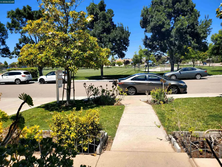 5370 Daffodil Dr, Oakley, CA 94561 - #3