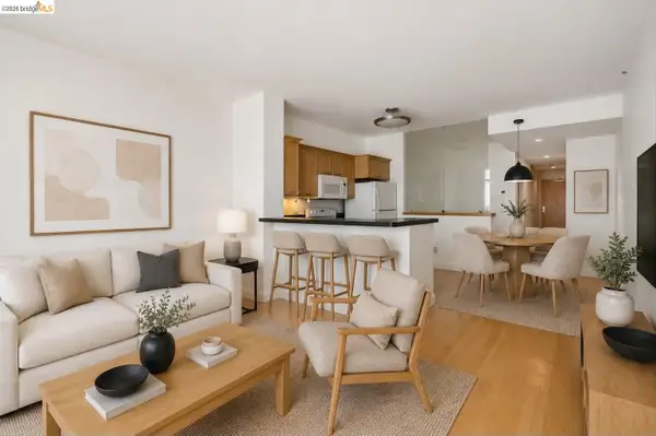 1 Lakeside Dr  #1608, OAKLAND, CA 94612