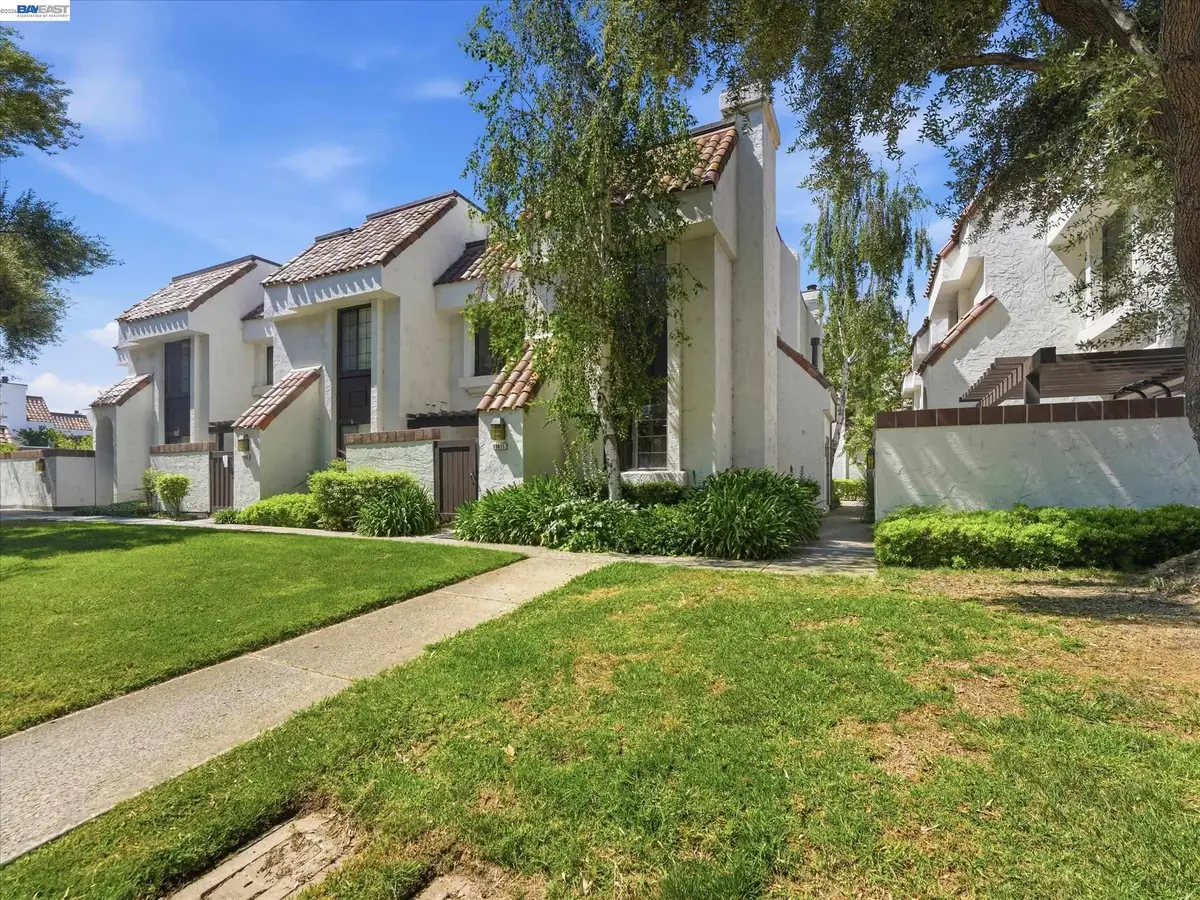 19811 Portal Plaza, Cupertino, CA 95014 - #1