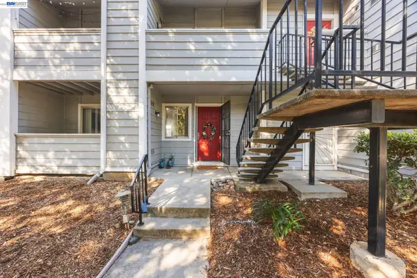 29627 Desert Oak Ct  #26, HAYWARD, CA 94544