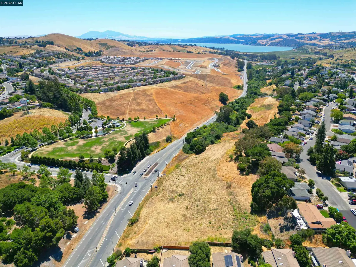 1025 Columbus Pkwy, Vallejo, CA 94591 - #1
