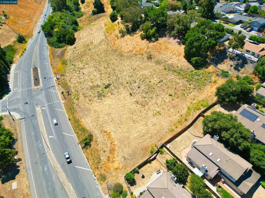 1025 Columbus Pkwy, Vallejo, CA 94591 - #3