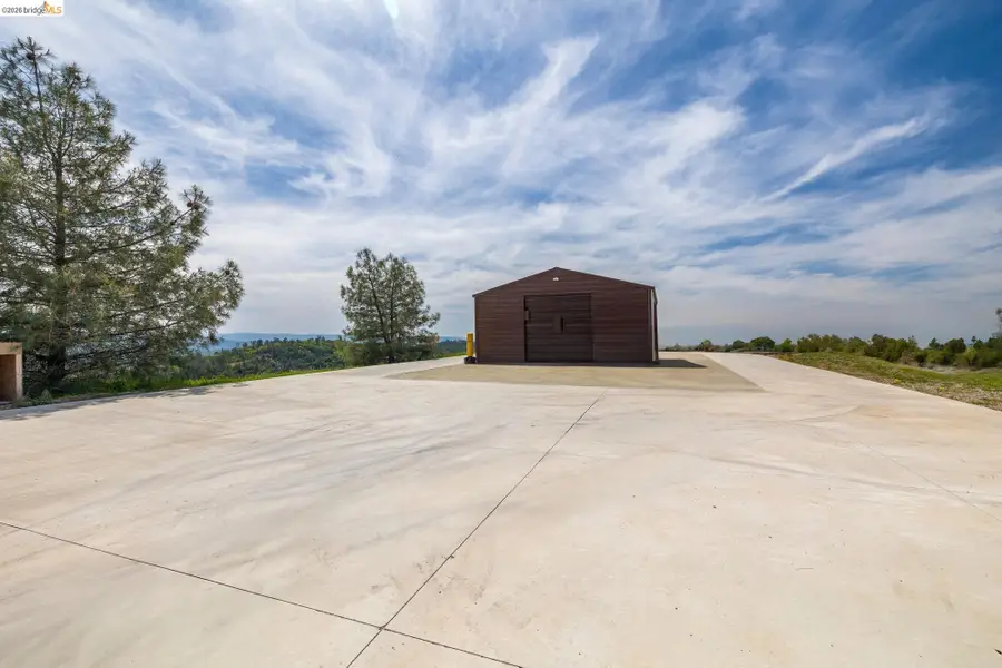 21651 Plainview Drive, Soulsbyville, CA 95372 - #2
